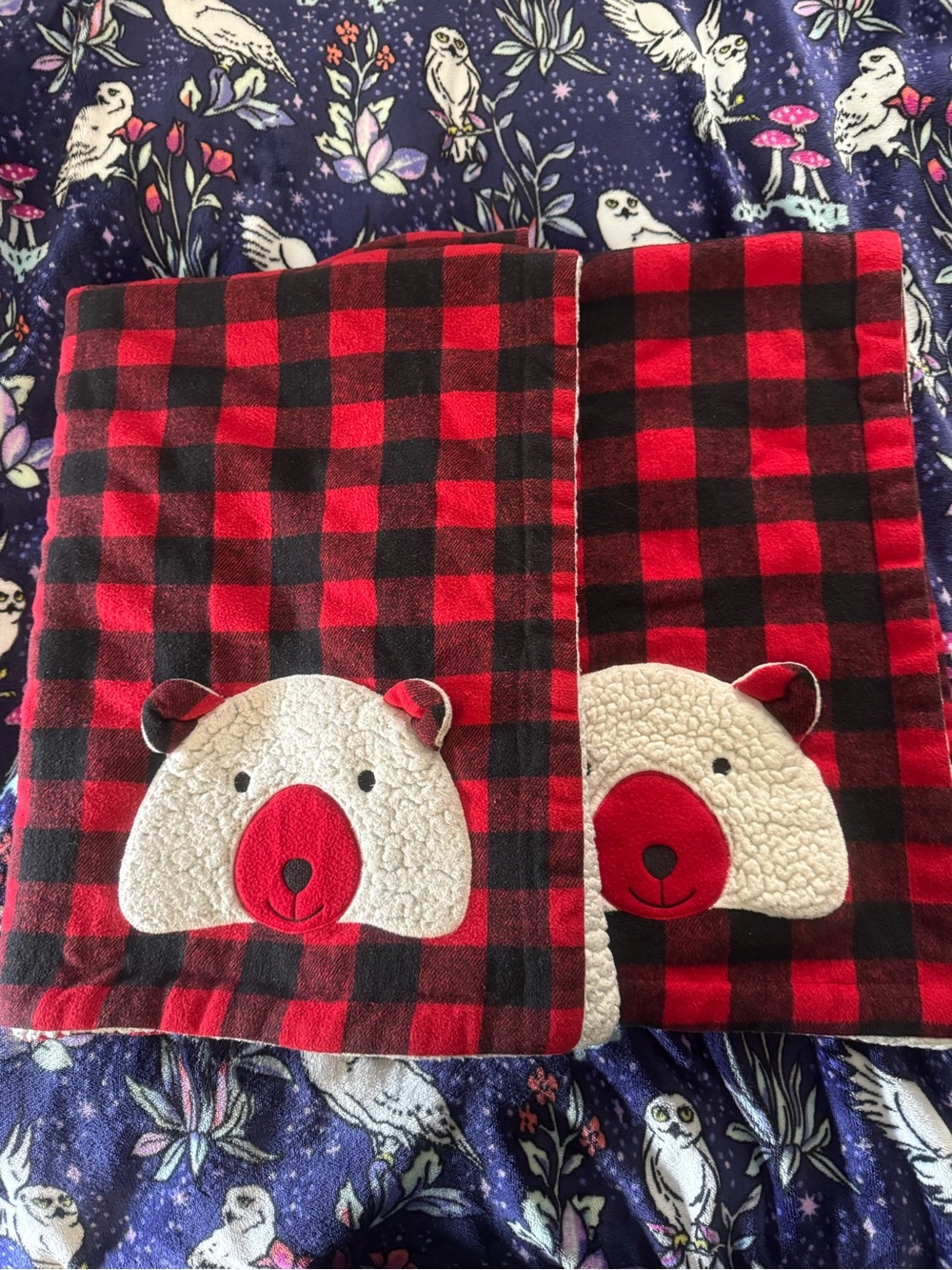 2 Red Buffalo Plaid Sherpa Bear Appliqué Throw Blanket